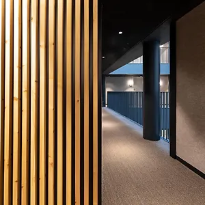 Raval House Отель